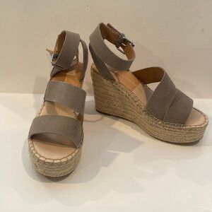 NIB Dolce Vita women’s size 8.5 wedges.